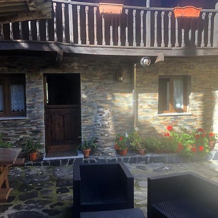 Casa Rural Madreselva 2 Navelgas Exterior photo